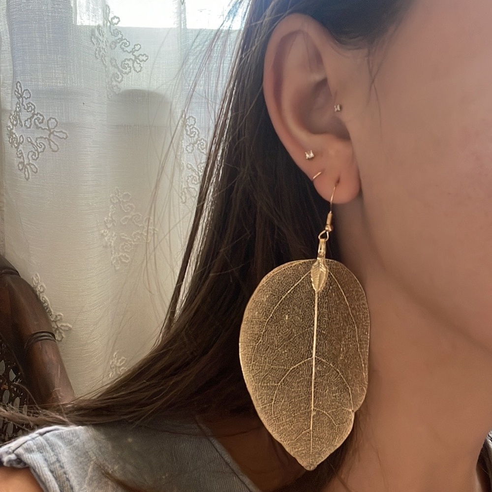 Sparkly Gold Leaf earrings